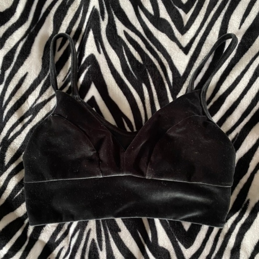 Victoria’s Secret Velvet Sport Bra